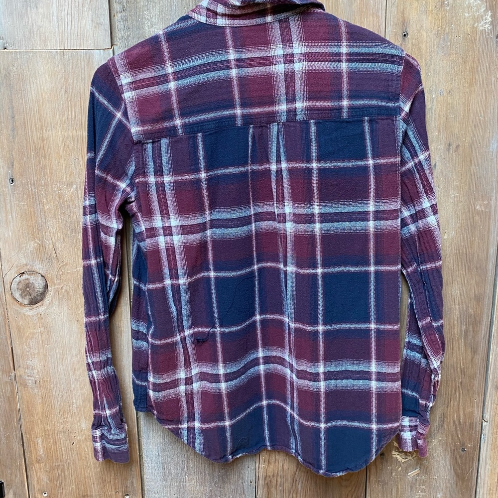 Universal Thread Flannel - Picture 4 of 5